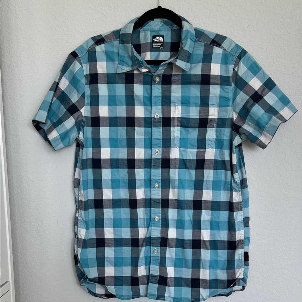 North Face Blue Checkered Short Sleeve Collared Shirt